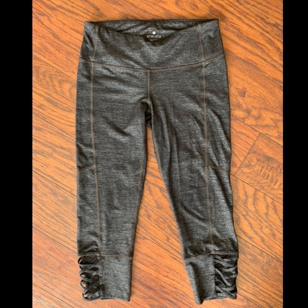 Athleta cropped joggers leggings. Small